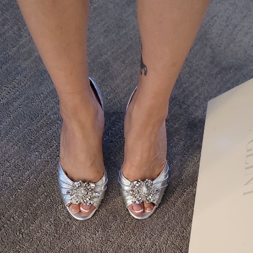 Elegant Silver Women's Shoes with Embellishments